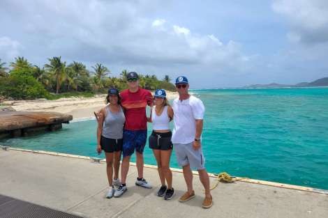 Review img # 45 of the yacht AEOLUS 77