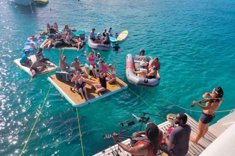 Review img # 65 of the yacht AEOLUS 77