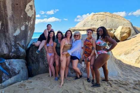 Review img # 42 of the yacht AEOLUS 77