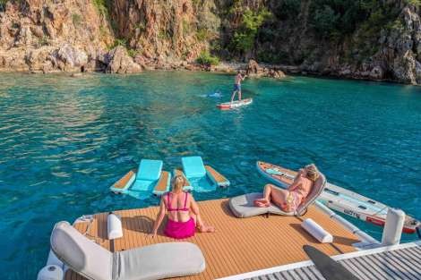 Review img # 13 of the yacht AEOLUS 77