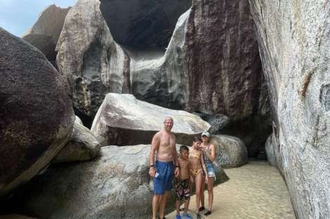 Review img # 39 of the yacht XANDROS